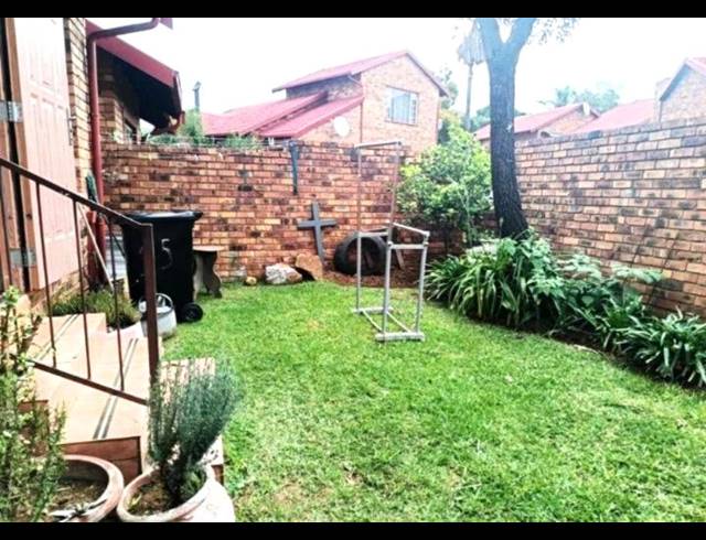 3 BEDROOM CLUSTER FOR SALE IN SOUTH CREST
